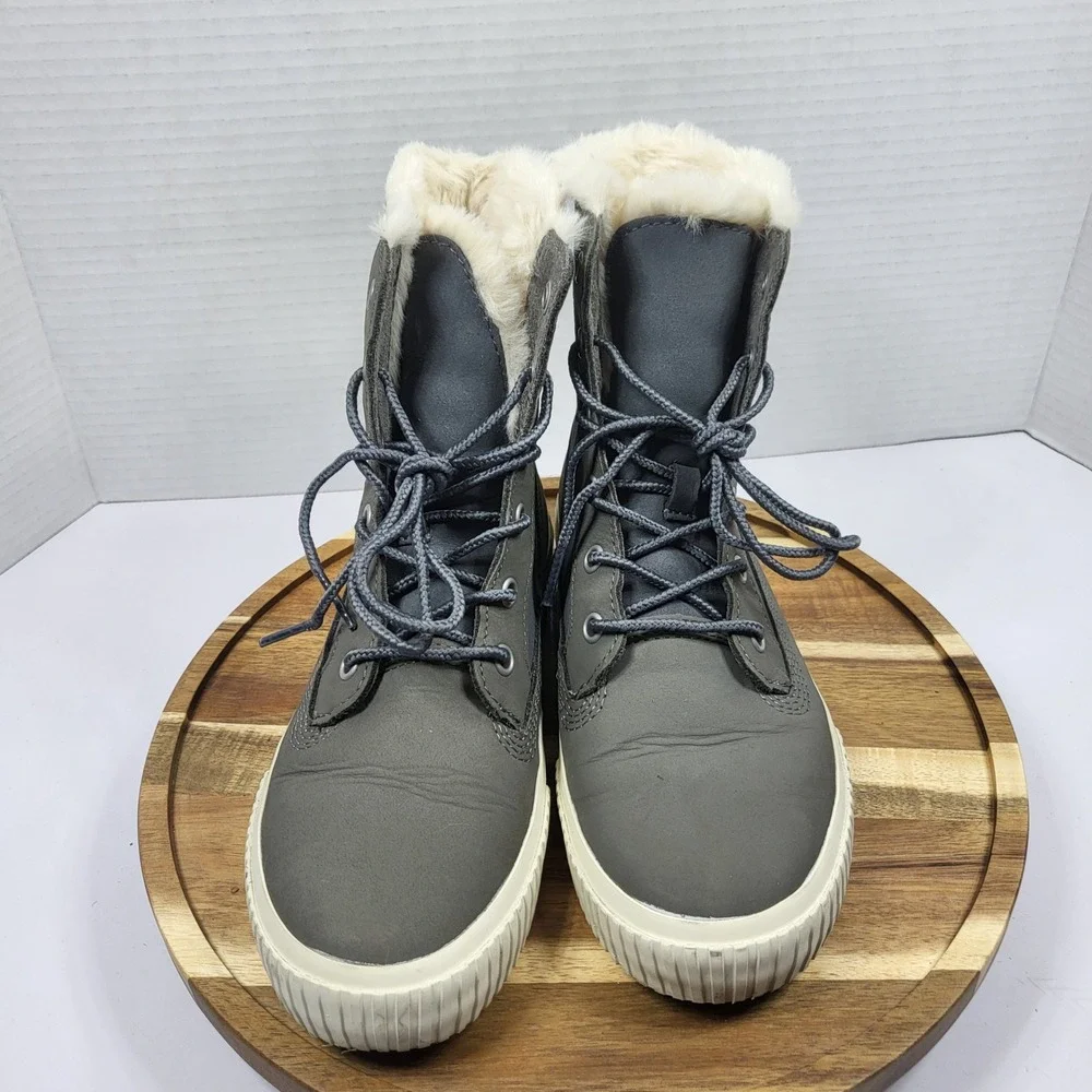 Timberland Women's Skyla Bay A2J7X Grey Faux Fur Fold‎ Down Sneaker Boots Size 6